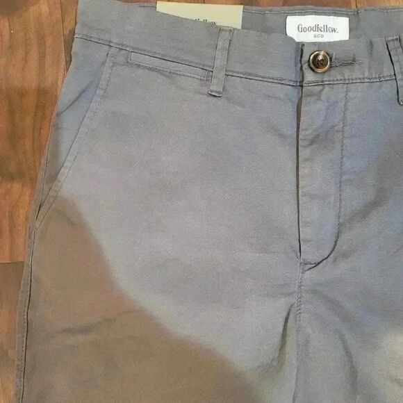 GOODFELLOW MEN'S Thunder Gray Linden Flat Front Chino Shorts - Picture 7 of 16